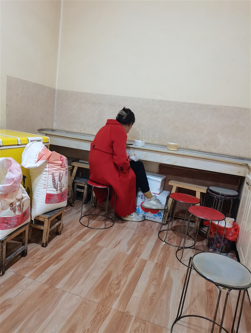 菜市场源源小吃的图标